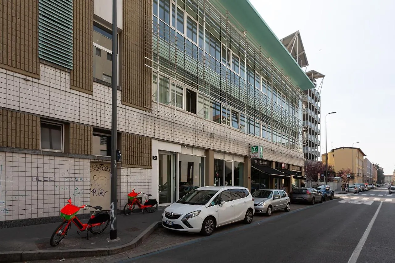 דירות מילאנו Comfy Apt With Terrace - Mm1 Turro איטליה