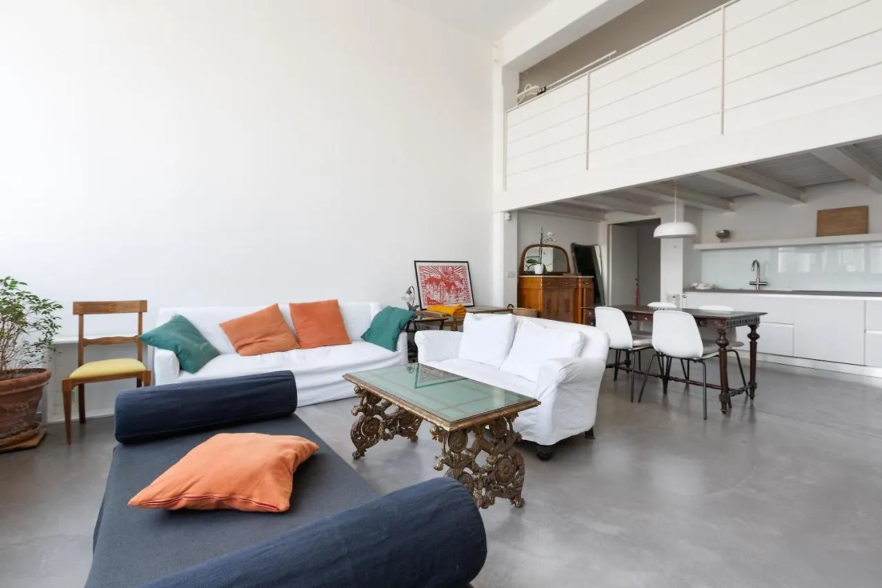 شقة Comfy Apt With Terrace - Mm1 Turro ميلان